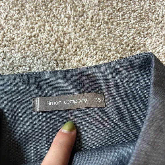 Vintage Gray Pleated Skirt with Black Ribbon Detail - Picture 5 of 6